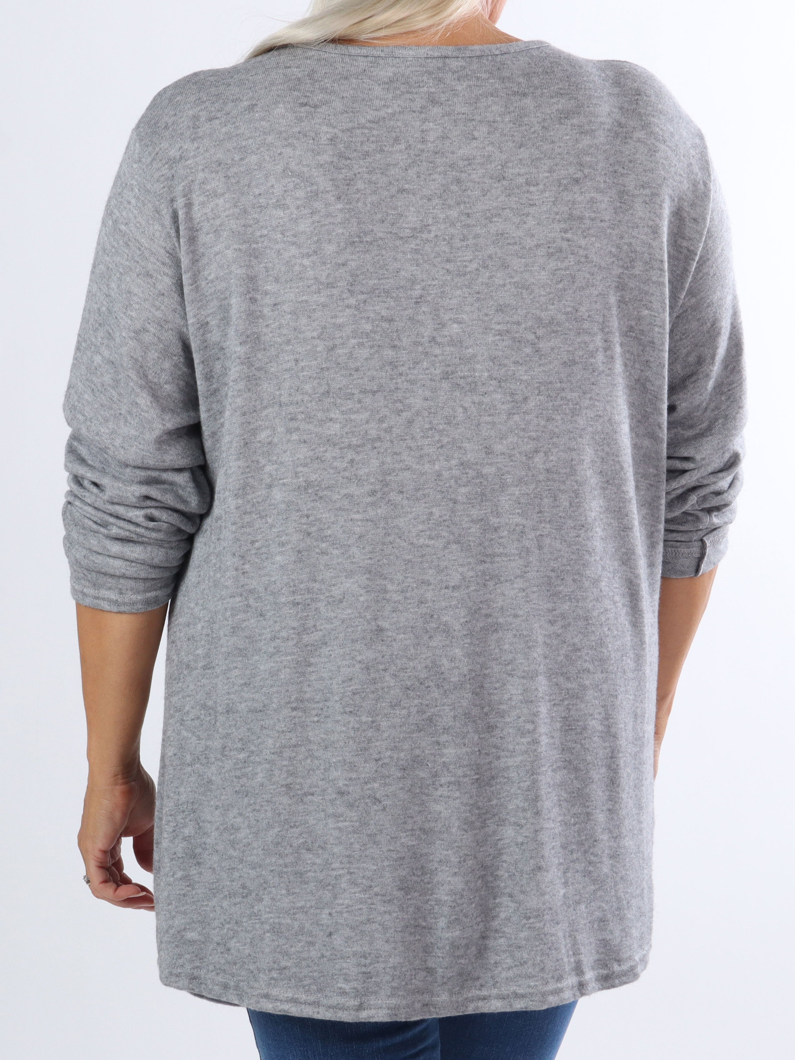 Linn - Blød plus size bluse med knude på brystet